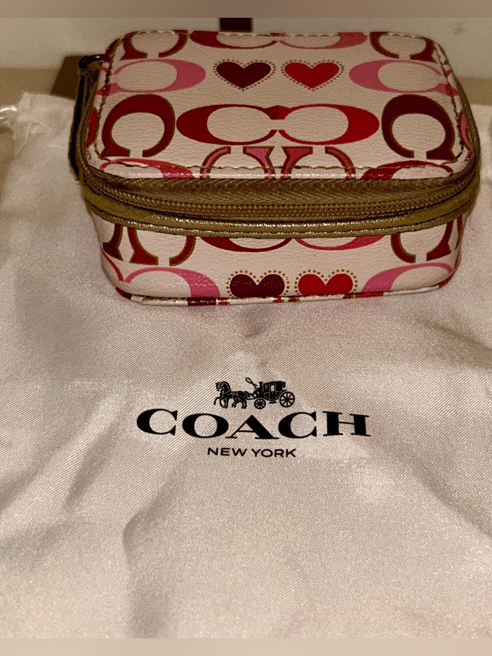 COACH Triple Pill Case Pink Red White with Gold Trim VERY RARE! - Picture 3 of 8